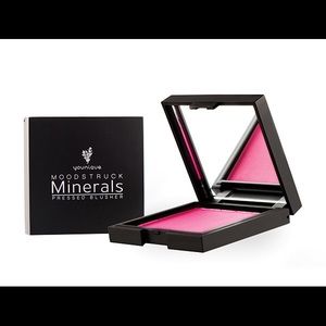 younique moodstruck mineral pressed blusher